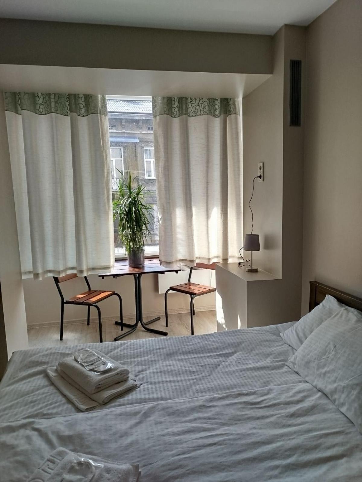Hotel Lion Hill Leopoli Esterno foto